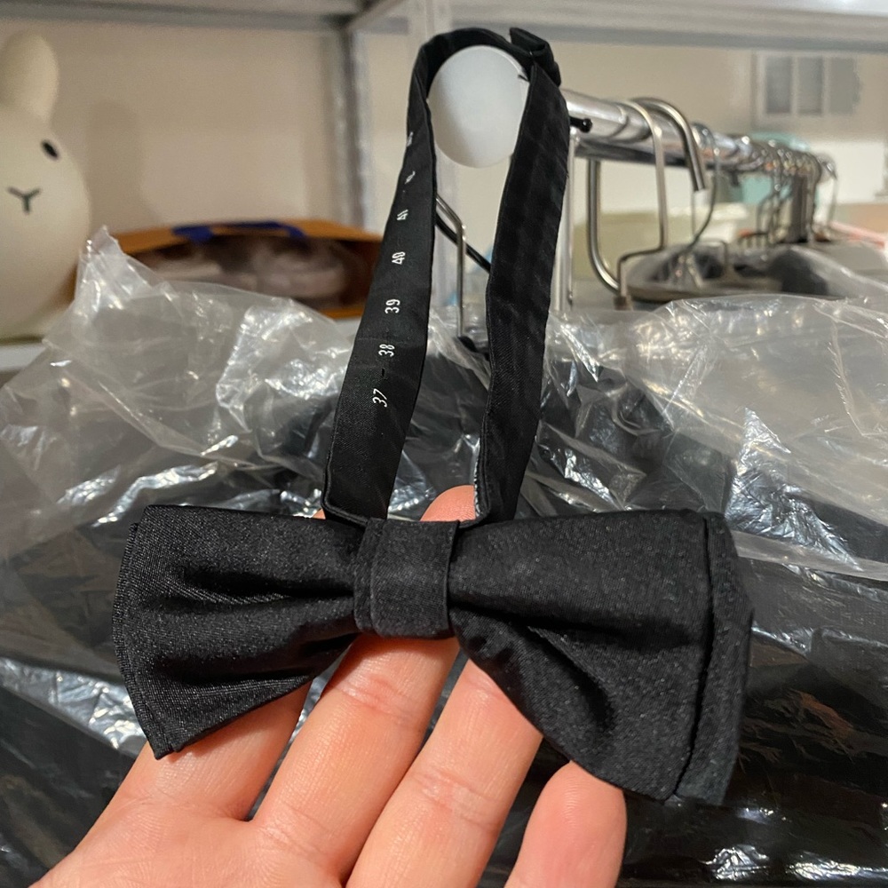 Boss bow tie